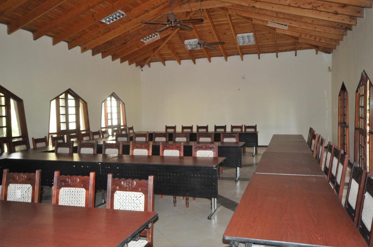Hunters Lodge Twaandu Exteriör bild