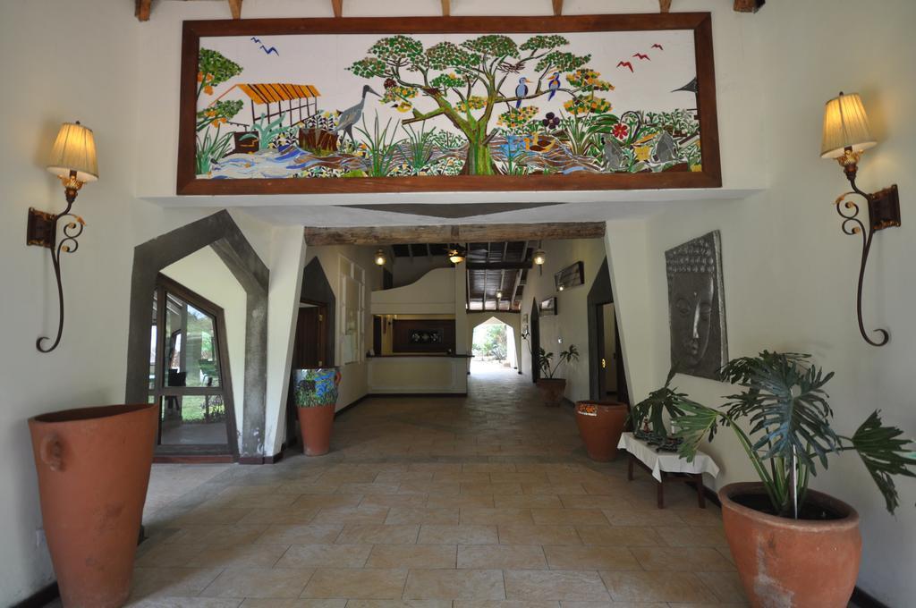 Hunters Lodge Twaandu Exteriör bild